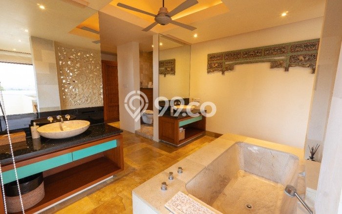 DIJUAL! Vila Kawasan , Area 2460m2m², Posisi Premium DIJUAL! Vila Kawasan , Area 2460m2m², Posisi Premium