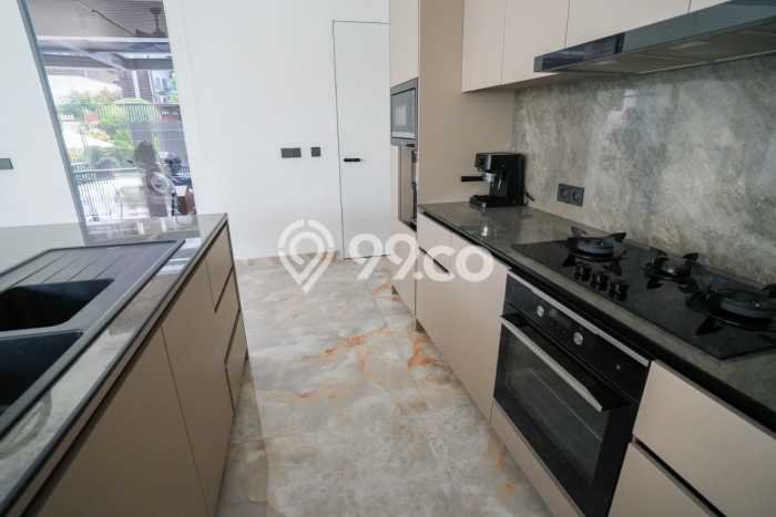 AREA PREMIUM! Vila Kawasan , Ukuran 405m2m², Dekat pusat umum AREA PREMIUM! Vila Kawasan , Ukuran 405m2m², Dekat pusat umum