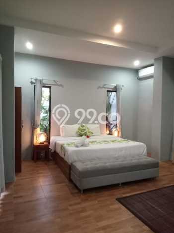 LOKASI TERBAIK! Vila Kawasan , Ukuran 400m2m², Area Strategis dengan akses bagus LOKASI TERBAIK! Vila Kawasan , Ukuran 400m2m², Area Strategis dengan akses bagus