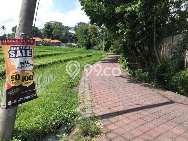 Tanah Dijual di Badung Seluas 2100m2 Strategis Tanah Dijual di Badung Seluas 2100m2 Strategis