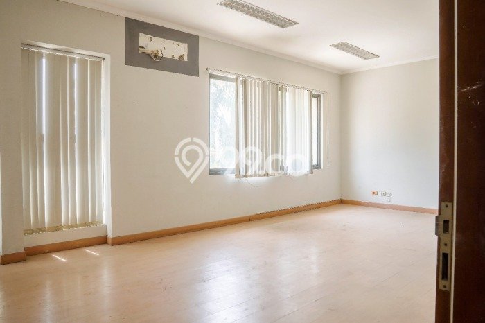 FOR SALE! Kantor di Tanjung Priok Jakarta Utara, LT 194m2, LB 1996m2 FOR SALE! Kantor di Tanjung Priok Jakarta Utara, LT 194m2, LB 1996m2