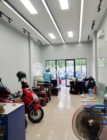 Area Strategis! Disewakan Ruko Lokasi Kelapa Gading, Jakarta Utara Cocok untuk Bisnis Area Strategis! Disewakan Ruko Lokasi Kelapa Gading, Jakarta Utara Cocok untuk Bisnis