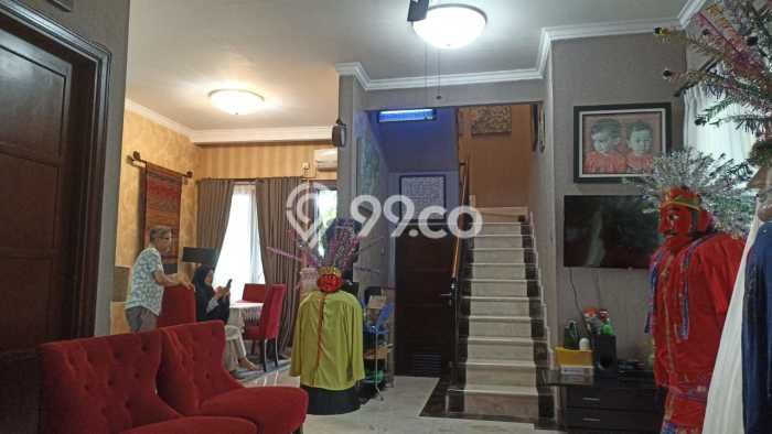 Jual Rumah Mewah Elegan Dengan View Cantik di Pejaten, Jakarta Selatan Jual Rumah Mewah Elegan Dengan View Cantik di Pejaten, Jakarta Selatan