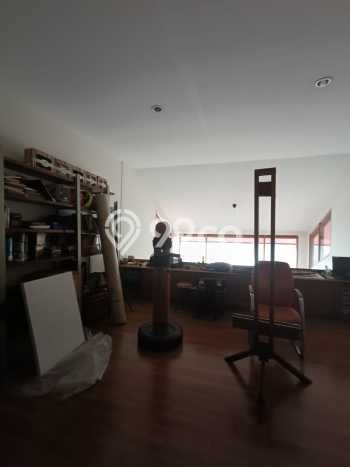 Disewakan! Rumah 6 Kamar Tidur &
4 Kamar Mandi di Ciumbuleuit, Bandung Disewakan! Rumah 6 Kamar Tidur &
4 Kamar Mandi di Ciumbuleuit, Bandung