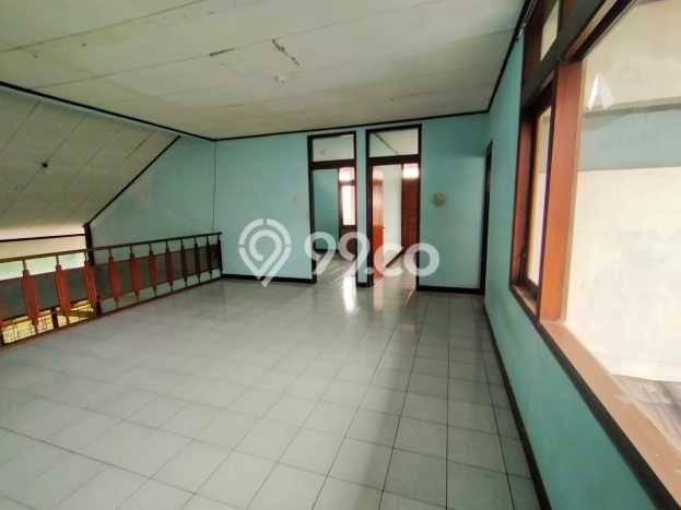 Disewakan! Rumah 4 Kamar Tidur &
3 Kamar Mandi di Bandung Utara, Bandung Disewakan! Rumah 4 Kamar Tidur &
3 Kamar Mandi di Bandung Utara, Bandung