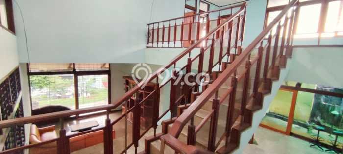 Disewakan! Rumah 4 Kamar Tidur &
3 Kamar Mandi di Bandung Utara, Bandung Disewakan! Rumah 4 Kamar Tidur &
3 Kamar Mandi di Bandung Utara, Bandung