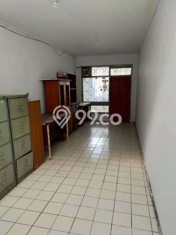SPECIAL RATE! Rumah di Pajajaran, 4 KT, Area Sejuk, Luas 390m² Bangunan 300m² SPECIAL RATE! Rumah di Pajajaran, 4 KT, Area Sejuk, Luas 390m² Bangunan 300m²