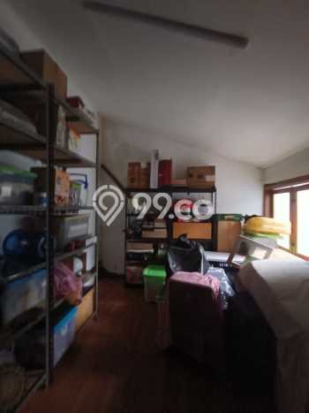 Disewakan! Rumah 6 Kamar Tidur &
4 Kamar Mandi di Ciumbuleuit, Bandung Disewakan! Rumah 6 Kamar Tidur &
4 Kamar Mandi di Ciumbuleuit, Bandung
