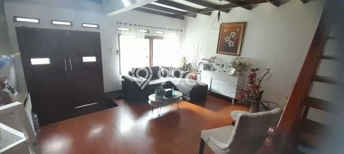 Jual Rumah Mewah Megah Dengan View Cantik di Cihanjuang, Bandung Jual Rumah Mewah Megah Dengan View Cantik di Cihanjuang, Bandung