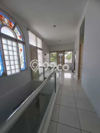 Hunian Elit LB 850m2 Siap Huni Desain Elegan di Setiabudi, Bandung Hunian Elit LB 850m2 Siap Huni Desain Elegan di Setiabudi, Bandung