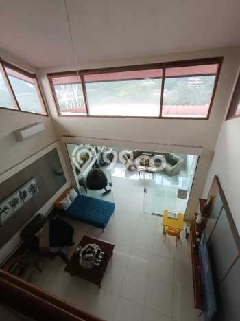 Disewakan! Rumah 6 Kamar Tidur &
4 Kamar Mandi di Ciumbuleuit, Bandung Disewakan! Rumah 6 Kamar Tidur &
4 Kamar Mandi di Ciumbuleuit, Bandung