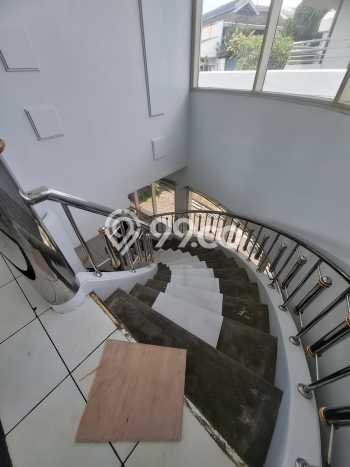 Hunian Elit LB 850m2 Siap Huni Desain Elegan di Setiabudi, Bandung Hunian Elit LB 850m2 Siap Huni Desain Elegan di Setiabudi, Bandung