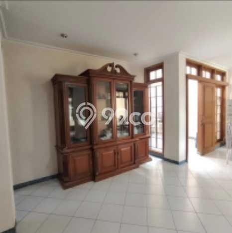 Lokasi strategis! Rumah siap huni dikontrakkan di Sukajadi LB 205m2 Lokasi strategis! Rumah siap huni dikontrakkan di Sukajadi LB 205m2