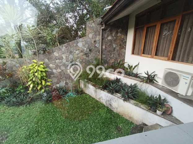 Disewakan! Rumah 6 Kamar Tidur &
4 Kamar Mandi di Ciumbuleuit, Bandung Disewakan! Rumah 6 Kamar Tidur &
4 Kamar Mandi di Ciumbuleuit, Bandung