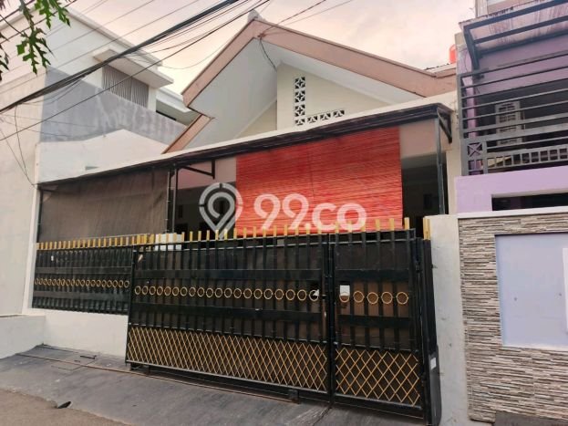 Rumah Disewakan Jakarta Timur LT 90m2 LB 130m2 Area Kayu Putih Rumah Disewakan Jakarta Timur LT 90m2 LB 130m2 Area Kayu Putih