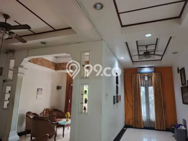 Rumah sewa siap pakai 8 Kamar Tidur di Rawamangun, Jakarta Timur Rumah sewa siap pakai 8 Kamar Tidur di Rawamangun, Jakarta Timur