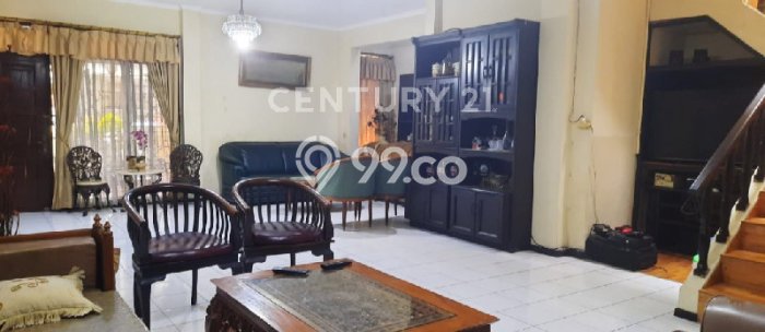 Jual Rumah Mewah Elegan Dengan View Cantik di Rawamangun, Jakarta Timur Jual Rumah Mewah Elegan Dengan View Cantik di Rawamangun, Jakarta Timur