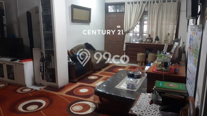 Rumah Eksklusif Siap Huni LT 242m2 di Duren Sawit, Jakarta Timur Rumah Eksklusif Siap Huni LT 242m2 di Duren Sawit, Jakarta Timur