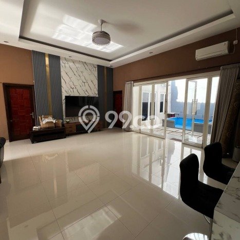 SIAP HUNI! Rumah Strategis area Waru, Luas 234m2m² LB 220m2m² SIAP HUNI! Rumah Strategis area Waru, Luas 234m2m² LB 220m2m²