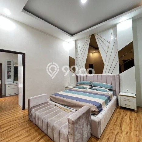 SIAP HUNI! Rumah Strategis area Waru, Luas 234m2m² LB 220m2m² SIAP HUNI! Rumah Strategis area Waru, Luas 234m2m² LB 220m2m²