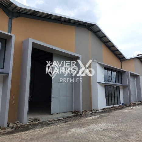 LOKASI PREMIUM! Gudang Kawasan Pakis, Luas 288m2m², Area Komersial LOKASI PREMIUM! Gudang Kawasan Pakis, Luas 288m2m², Area Komersial