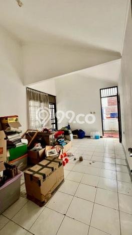Hunian Mewah LB 300m2 Siap Huni Desain Elegan di Bintaro, Tangerang Selatan Hunian Mewah LB 300m2 Siap Huni Desain Elegan di Bintaro, Tangerang Selatan