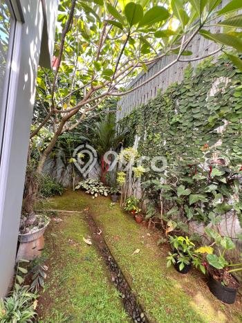 Siap Huni Rumah Mewah 4 Kamar di Ciputat Dekat ke Mana Saja Siap Huni Rumah Mewah 4 Kamar di Ciputat Dekat ke Mana Saja