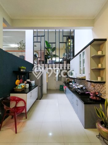 HARGA TERBAIK! Rumah Berkualitas di Bintaro, Luas 170m² Bangunan 225m² HARGA TERBAIK! Rumah Berkualitas di Bintaro, Luas 170m² Bangunan 225m²