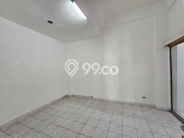 Dijual Rumah Luas Elegan Dengan View Cantik di Pondok Indah, Jakarta Selatan Dijual Rumah Luas Elegan Dengan View Cantik di Pondok Indah, Jakarta Selatan