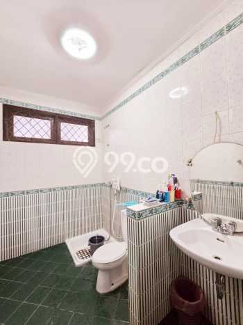 Ready to Use! Luxury House LT 364m2 Desain Elegan di Bintaro Ready to Use! Luxury House LT 364m2 Desain Elegan di Bintaro