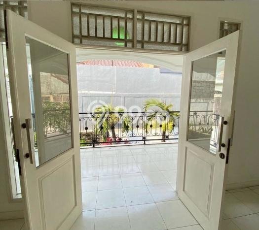 Ready to Use! Luxury House LT 250m2 Desain Modern di Bintaro Ready to Use! Luxury House LT 250m2 Desain Modern di Bintaro