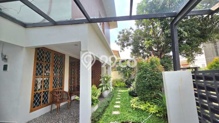 Dijual Rumah Mewah Megah Dengan View Cantik di Bintaro, Tangerang Selatan Dijual Rumah Mewah Megah Dengan View Cantik di Bintaro, Tangerang Selatan