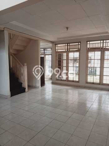 Rumah Minimalis 3 KT LT 180m2 di Bintaro Rumah Minimalis 3 KT LT 180m2 di Bintaro