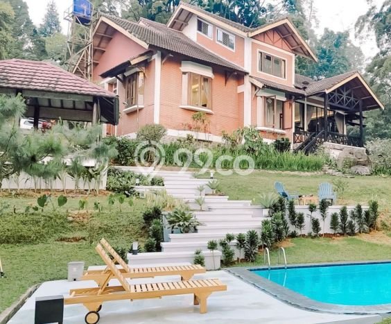 Vila Kawasan Cisarua, Area 4000m2m², Dekat ke Pusat Kota Vila Kawasan Cisarua, Area 4000m2m², Dekat ke Pusat Kota