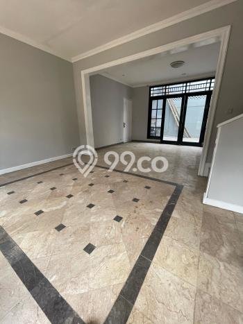 Rumah Mewah LB 200m2 Siap Huni Desain Elegan di Bintaro, Tangerang Selatan Rumah Mewah LB 200m2 Siap Huni Desain Elegan di Bintaro, Tangerang Selatan