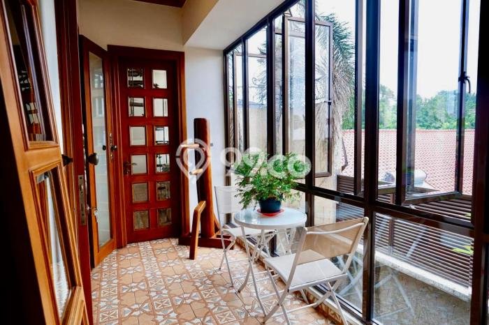 Rumah Luxury Modern Siap Huni di Kemang Jakarta Selatan Rumah Luxury Modern Siap Huni di Kemang Jakarta Selatan