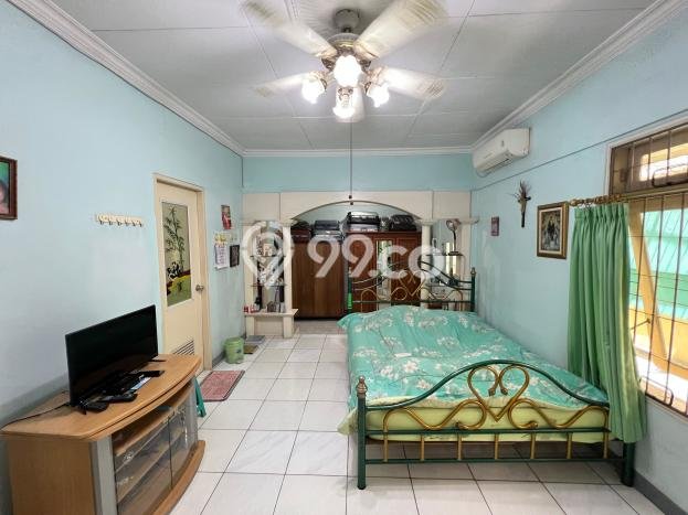 Rumah Elit LB 185m2 Siap Huni Desain Elegan di Bintaro, Tangerang Selatan Rumah Elit LB 185m2 Siap Huni Desain Elegan di Bintaro, Tangerang Selatan