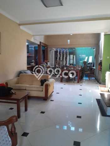 Rumah Luxury Modern Tanpa Renovasi di Bintaro Tangerang Selatan Rumah Luxury Modern Tanpa Renovasi di Bintaro Tangerang Selatan