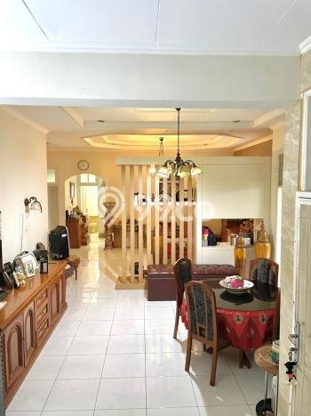 Hunian Eksklusif Dijual LT 285m2 di Cinere, Depok Hunian Eksklusif Dijual LT 285m2 di Cinere, Depok
