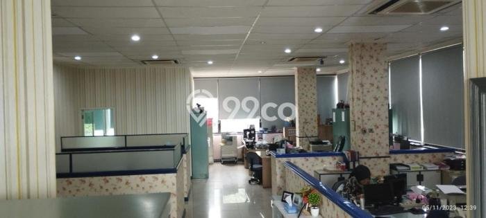 Kantor Dijual di Wonocolo Surabaya dengan LB 912m2 Kantor Dijual di Wonocolo Surabaya dengan LB 912m2