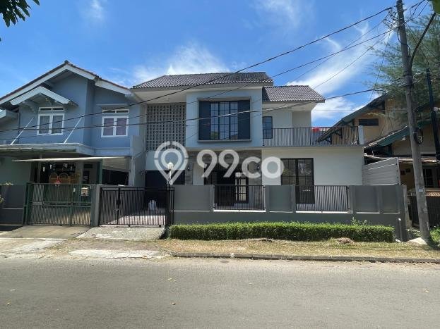 Rumah Mewah LB 200m2 Siap Huni Desain Elegan di Bintaro, Tangerang Selatan Rumah Mewah LB 200m2 Siap Huni Desain Elegan di Bintaro, Tangerang Selatan