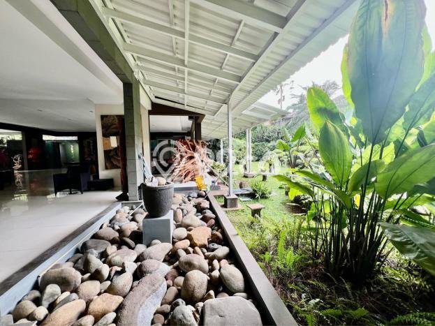 Jual Rumah Mewah Elegan Dengan View Cantik di Bintaro, Tangerang Selatan Jual Rumah Mewah Elegan Dengan View Cantik di Bintaro, Tangerang Selatan