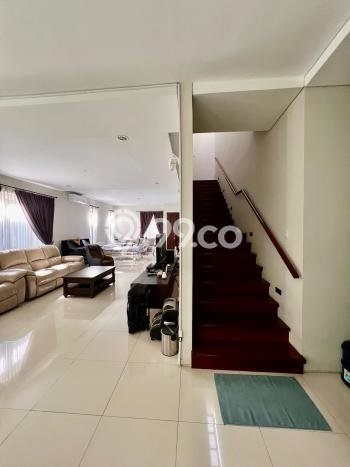 Siap Huni Rumah Mewah 4 Kamar di Ciputat Dekat ke Mana Saja Siap Huni Rumah Mewah 4 Kamar di Ciputat Dekat ke Mana Saja