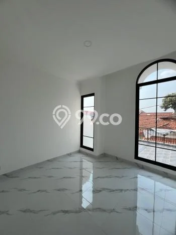 Dijual Rumah 3 Kamar Lokasi Ideal Bagus dan Strategis di Pondok Aren Dijual Rumah 3 Kamar Lokasi Ideal Bagus dan Strategis di Pondok Aren