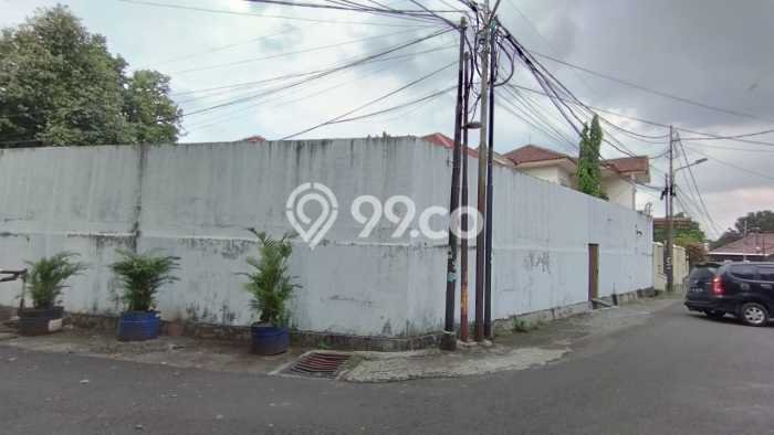Rumah Luxury Dijual di Jakarta Selatan Fasilitas Premium Rumah Luxury Dijual di Jakarta Selatan Fasilitas Premium