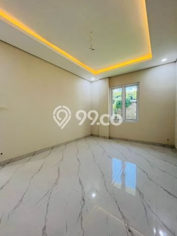 Hunian Mewah LB 300m2 Siap Pakai Desain Elegan di Cibubur, Jakarta Timur Hunian Mewah LB 300m2 Siap Pakai Desain Elegan di Cibubur, Jakarta Timur