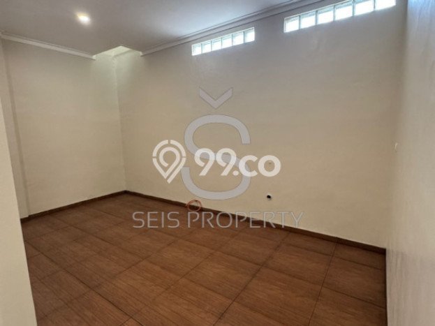 Rumah Eksklusif Dijual LT 187m2 di Bojongloa Kidul, Bandung Rumah Eksklusif Dijual LT 187m2 di Bojongloa Kidul, Bandung