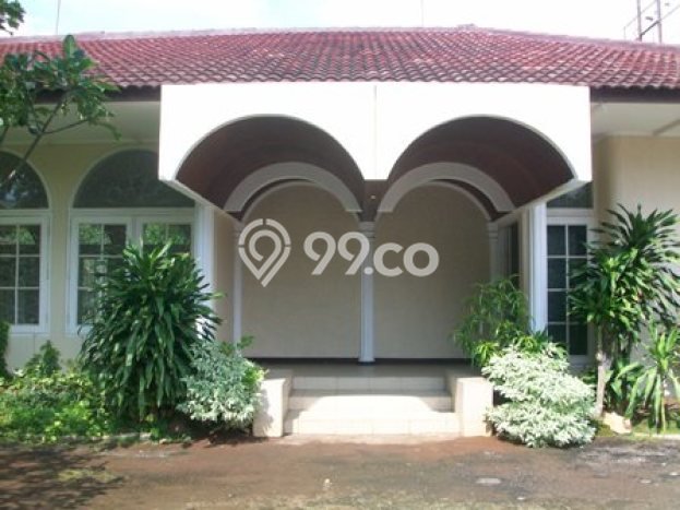 Ready to Use! Luxury House LT 1308m2 Desain Elegan di Cipete Ready to Use! Luxury House LT 1308m2 Desain Elegan di Cipete