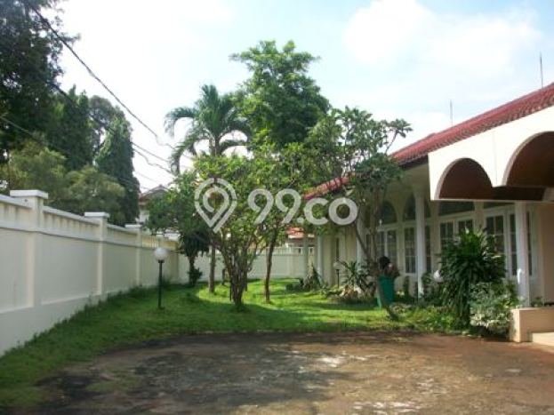 Ready to Use! Luxury House LT 1308m2 Desain Elegan di Cipete Ready to Use! Luxury House LT 1308m2 Desain Elegan di Cipete