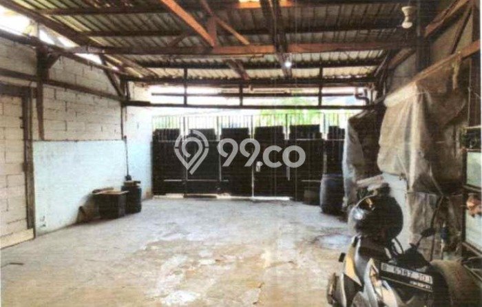 Ruko Dijual di Jakarta Barat LT 240m2 & LB 240m2 Lokasi Terbaik! Ruko Dijual di Jakarta Barat LT 240m2 & LB 240m2 Lokasi Terbaik!